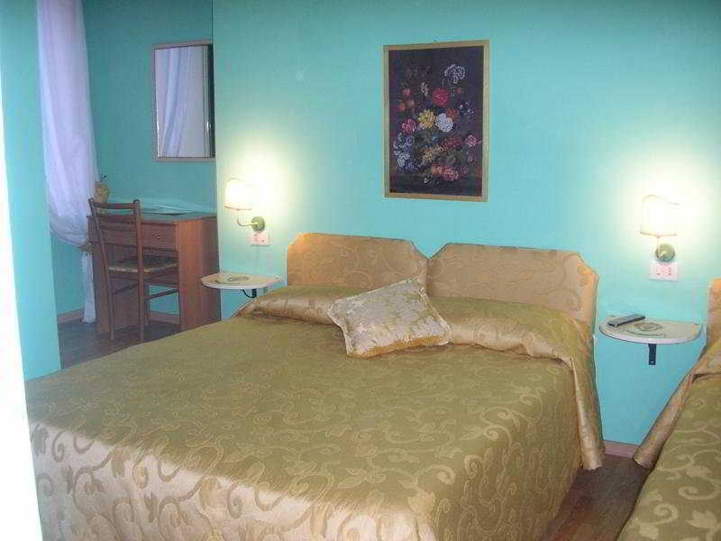 Hotel Margaret ローマ エクステリア 写真